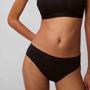 NWOT Calvin Klein Women's Bonded Flex Bikini Underwear